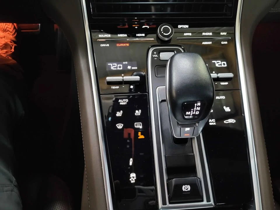 2017 Porsche 971 Panamera - Image 14 of 20