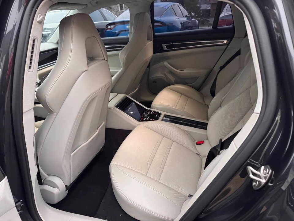 2017 Porsche 971 Panamera - Image 11 of 20