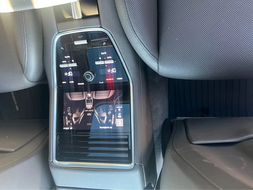 2017 Porsche 971 Panamera - Image 11 of 19
