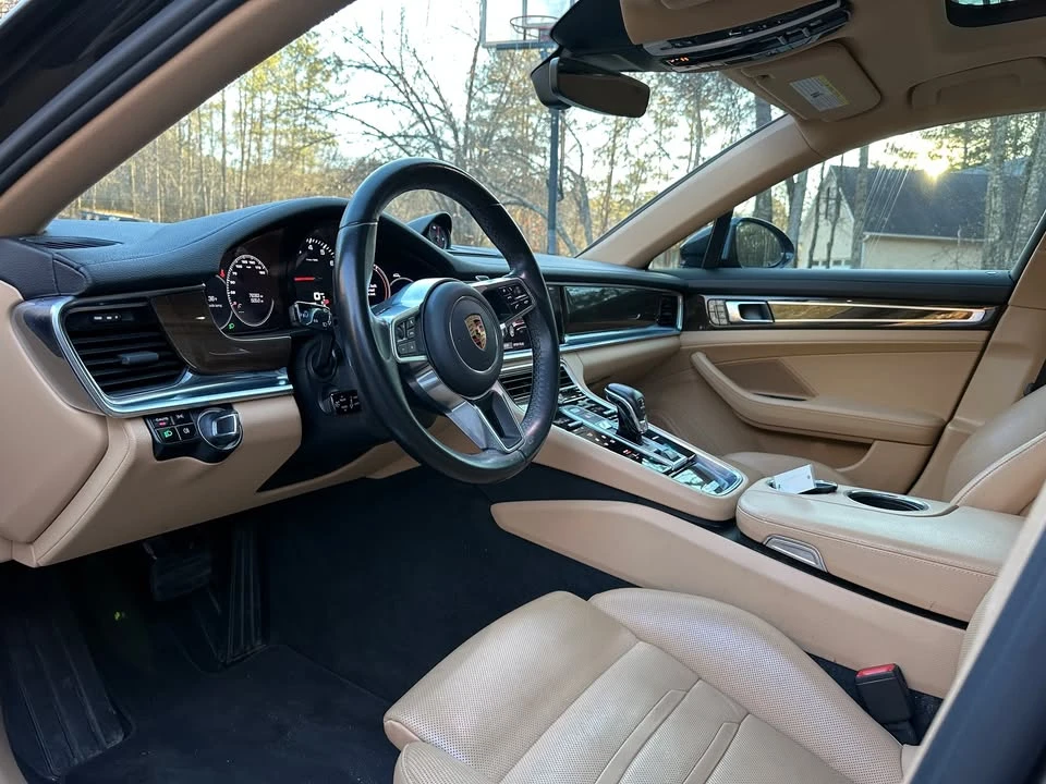 2017 Porsche 971 Panamera - Image 8 of 16