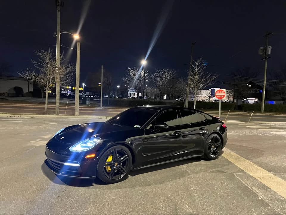 2017 Porsche 971 Panamera - Image 4 of 8