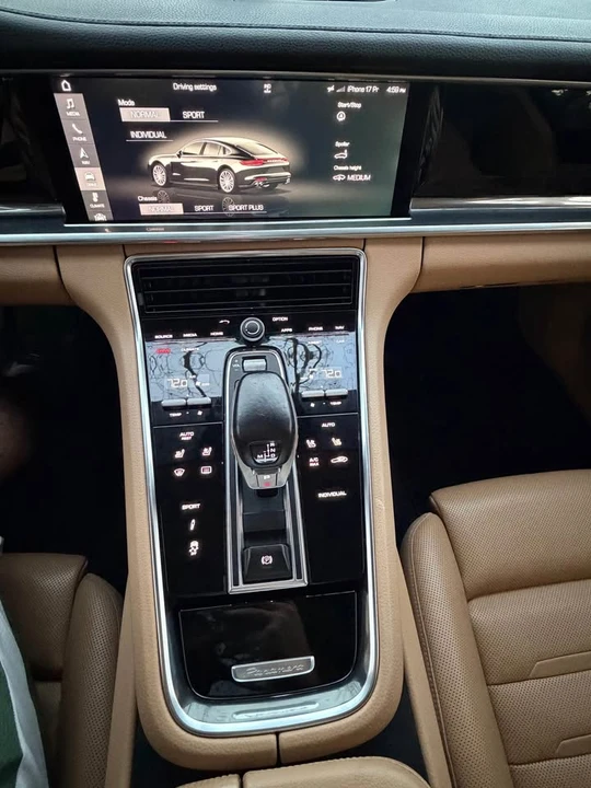 2017 Porsche 971 Panamera - Image 12 of 13