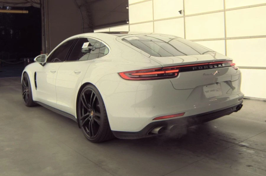 2017 Porsche 971 Panamera - Image 5 of 7