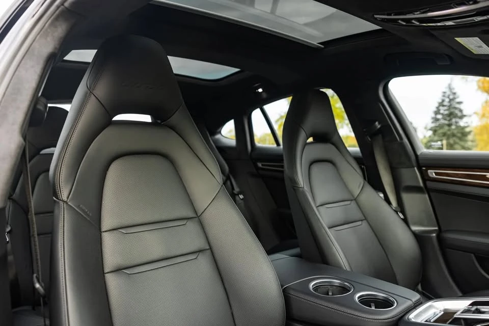 2017 Porsche 971 Panamera - Image 5 of 6