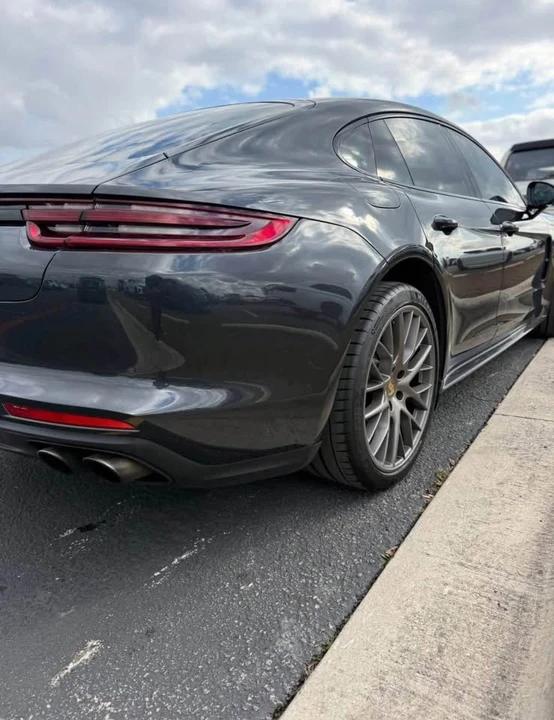 2017 Porsche 971 Panamera - Image 2 of 15