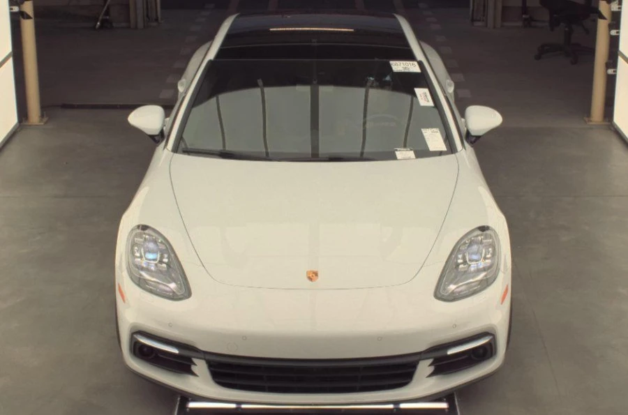 2017 Porsche 971 Panamera - Image 2 of 7