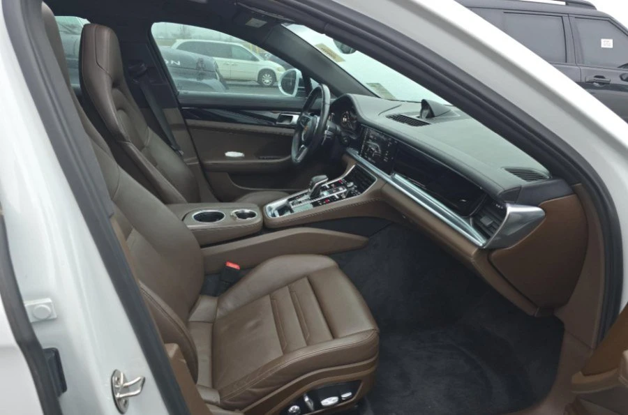2017 Porsche 971 Panamera - Image 4 of 7