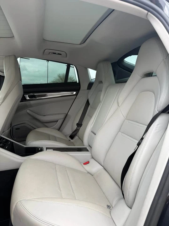 2017 Porsche 971 Panamera - Image 14 of 15