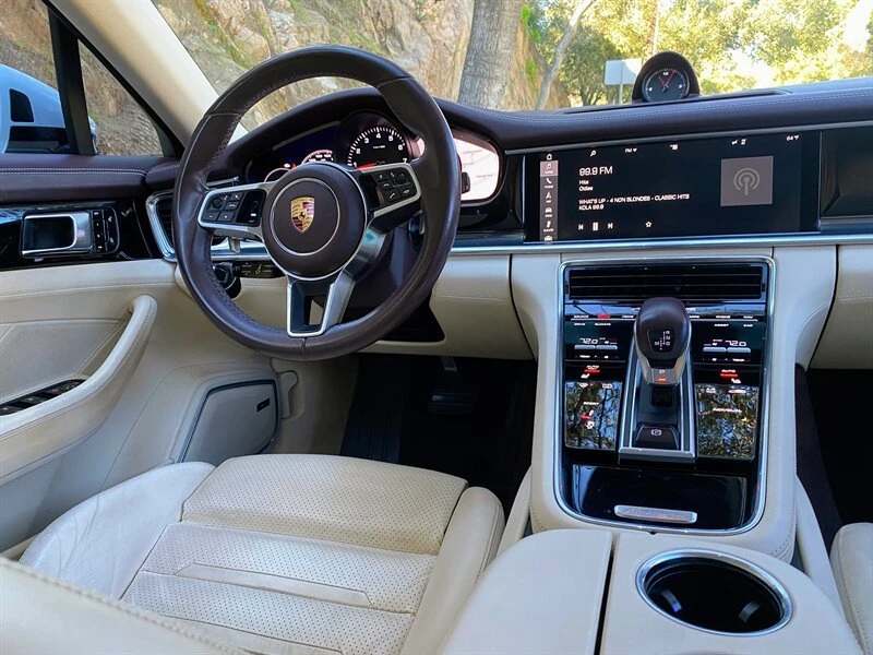 2017 Porsche 971 Panamera - Image 18 of 20