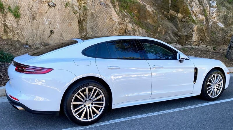 2017 Porsche 971 Panamera - Image 9 of 20