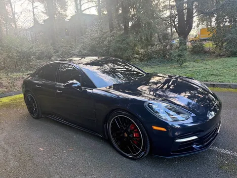 2017 Porsche Panamera 4S
