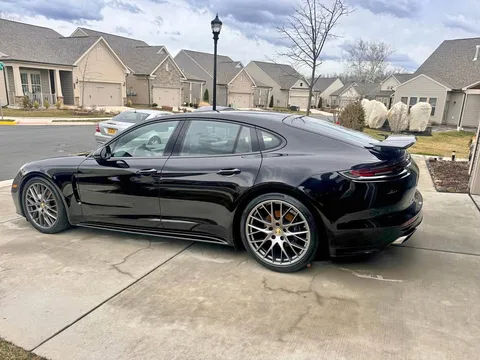 2017 Porsche Panamera