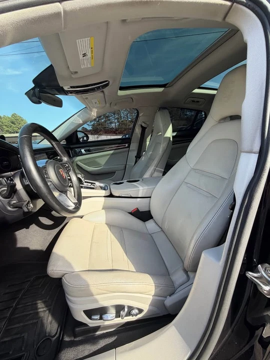 2017 Porsche 971 Panamera - Image 9 of 20
