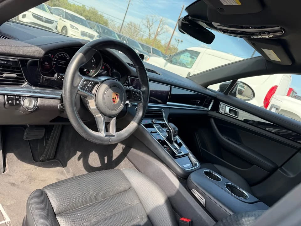 2017 Porsche 971 Panamera - Image 10 of 15