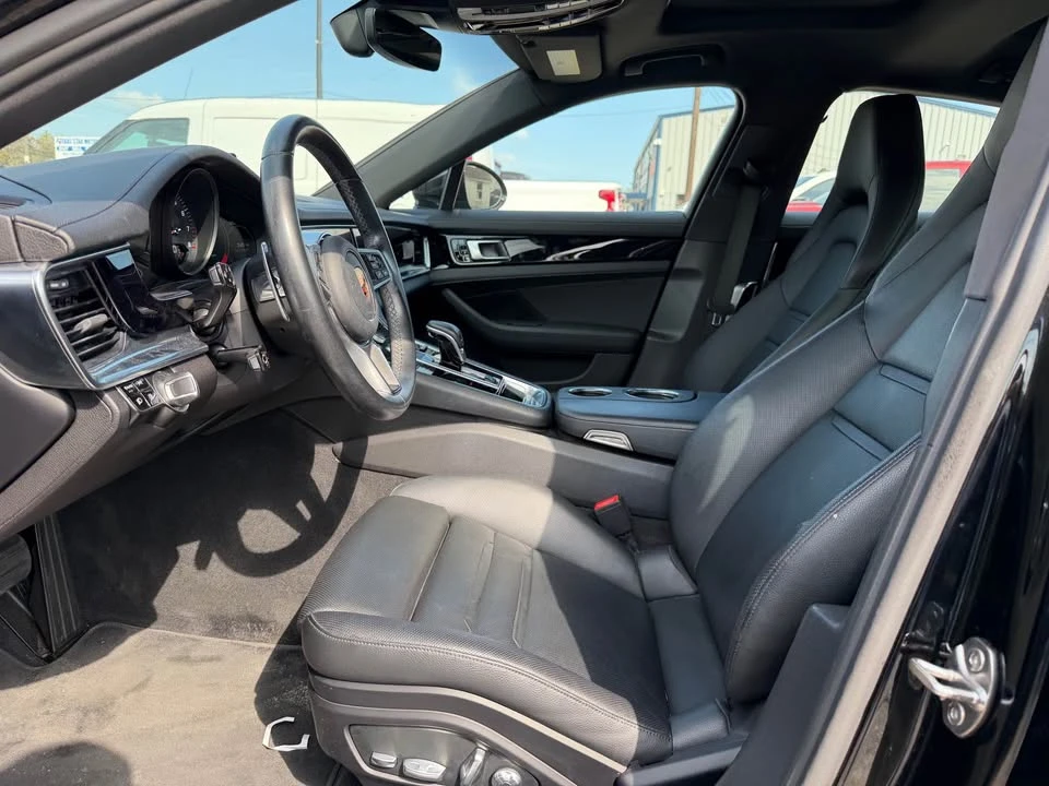 2017 Porsche 971 Panamera - Image 9 of 15