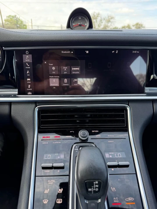 2017 Porsche 971 Panamera - Image 11 of 15