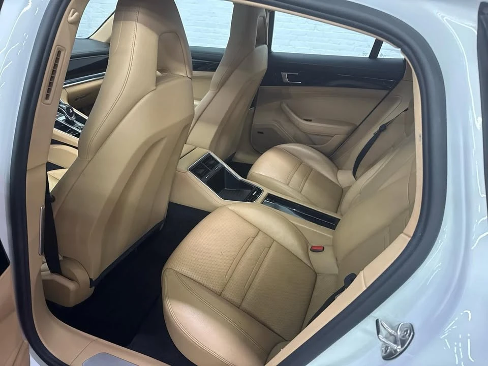 2017 Porsche 971 Panamera - Image 9 of 12