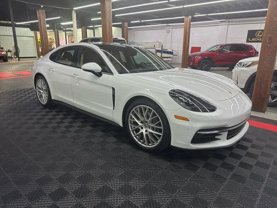 2017 Porsche 971 Panamera - Image 4 of 12
