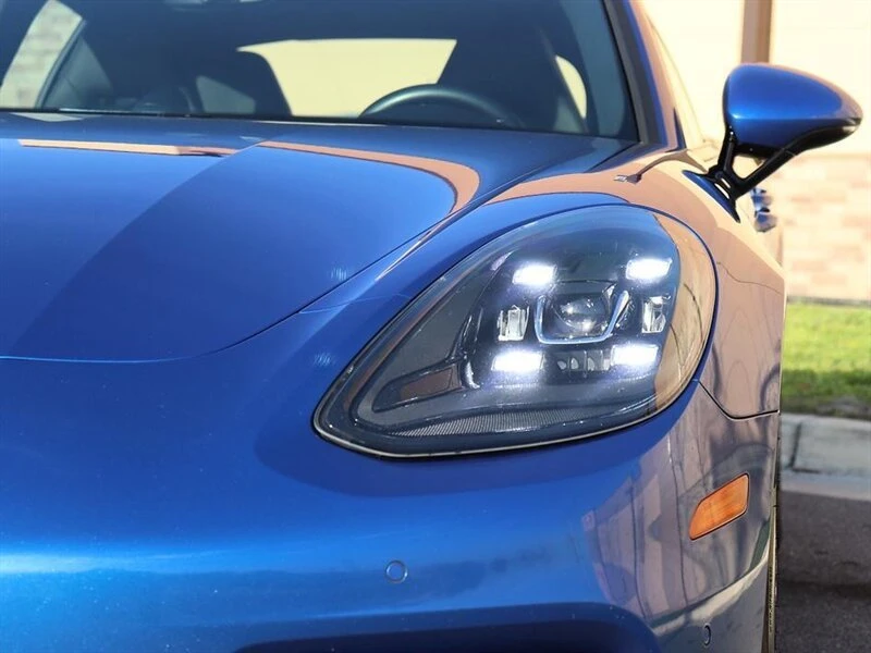 2017 Porsche 971 Panamera - Image 10 of 20