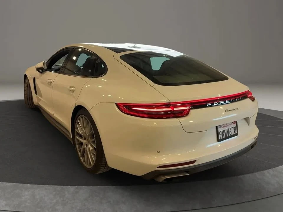 2017 Porsche 971 Panamera - Image 3 of 5