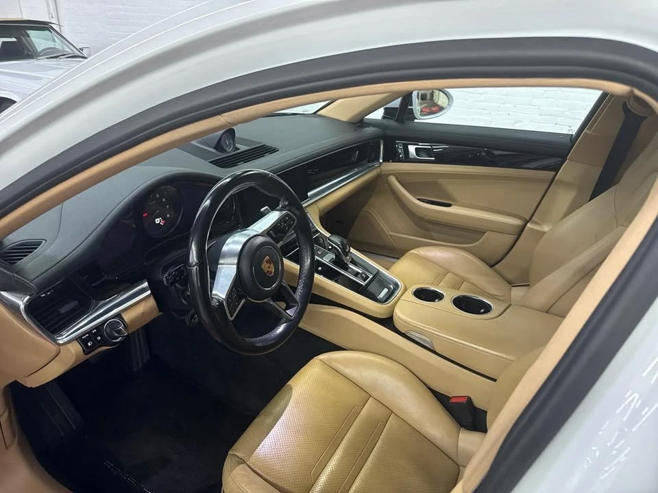 2017 Porsche 971 Panamera - Image 6 of 12