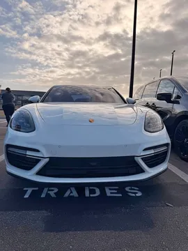 2017 Porsche Panamera