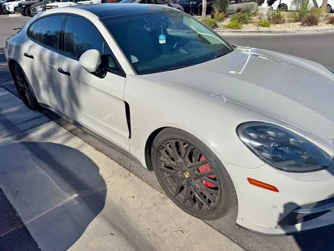 2017 Porsche Panamera