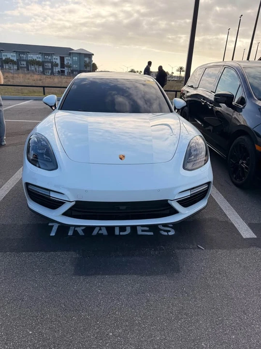 2017 Porsche 971 Panamera - Image 7 of 9