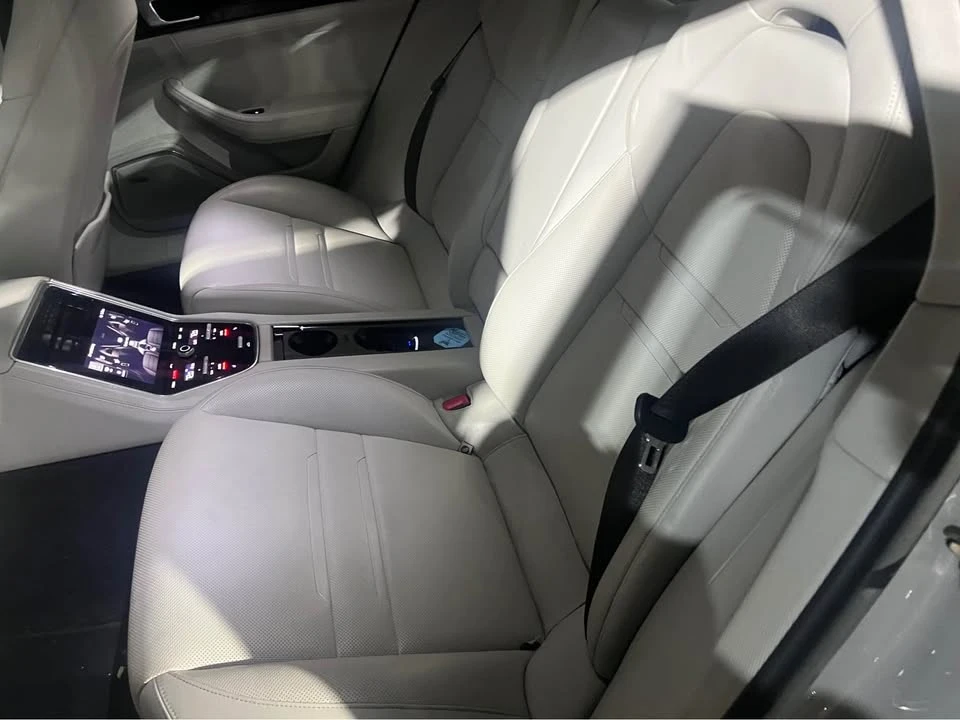 2017 Porsche 971 Panamera - Image 11 of 15