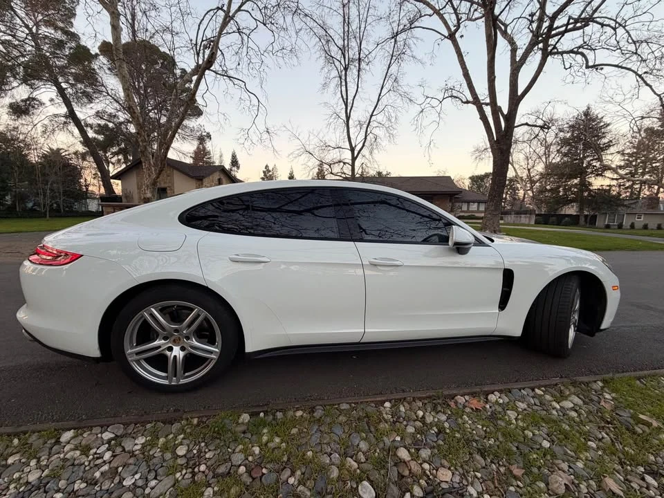 2017 Porsche 971 Panamera - Image 6 of 12
