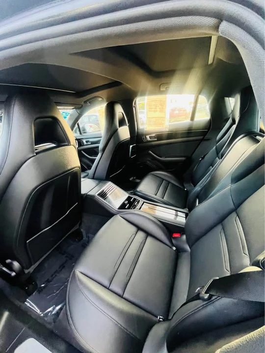 2017 Porsche 971 Panamera - Image 5 of 6
