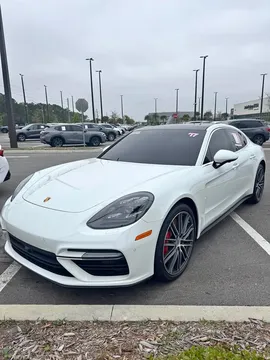 2017 Porsche Panamera
