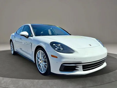 2017 Porsche Panamera