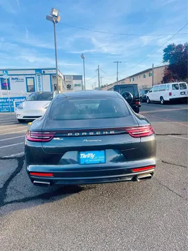 2017 Porsche Panamera