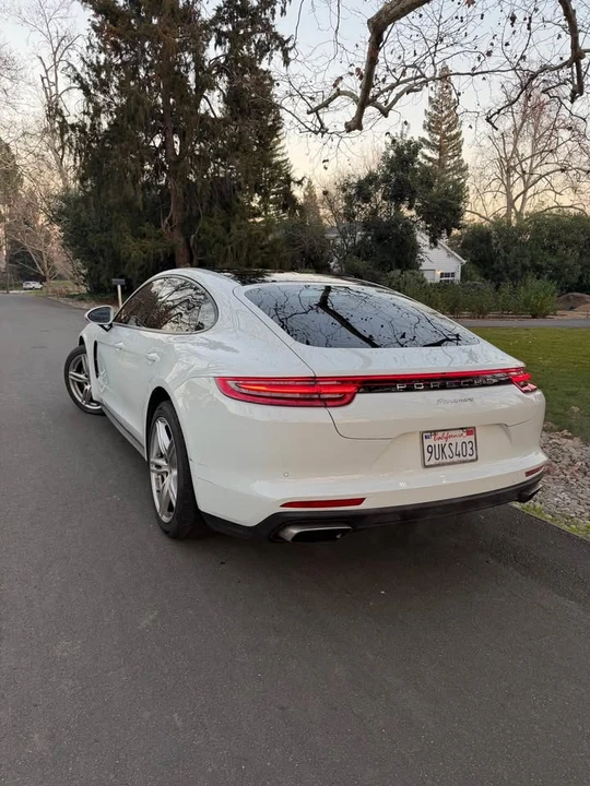 2017 Porsche 971 Panamera - Image 4 of 12