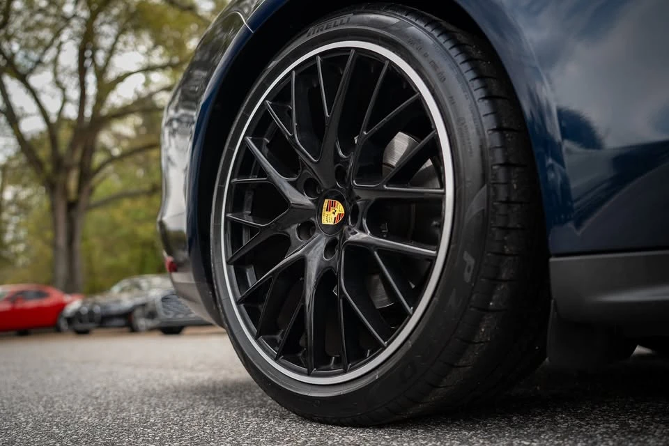 2017 Porsche 971 Panamera - Image 14 of 20
