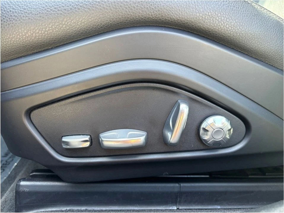 2017 Porsche 971 Panamera - Image 19 of 20
