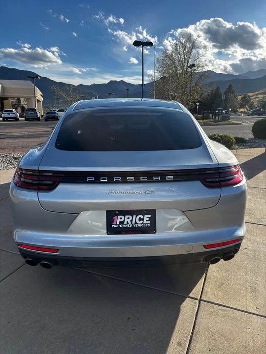 2017 Porsche 971 Panamera S - Image 6 of 9