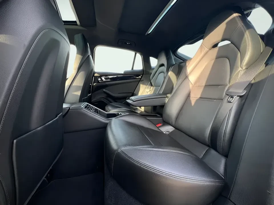 2017 Porsche 971 Panamera - Image 16 of 20
