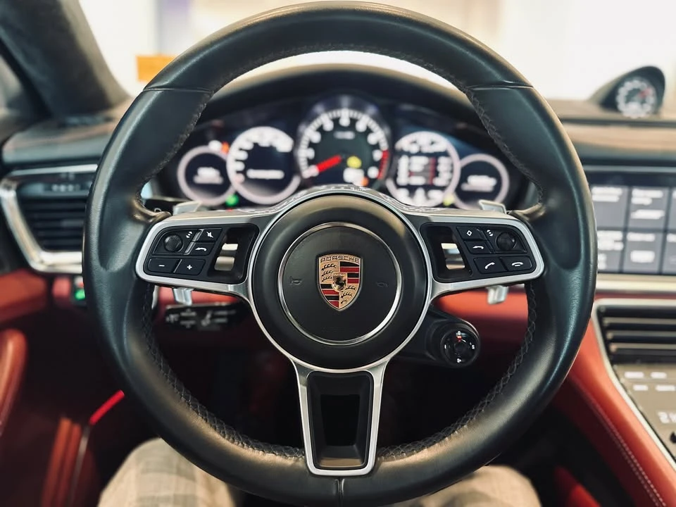 2017 Porsche 971 Panamera S - Image 17 of 18