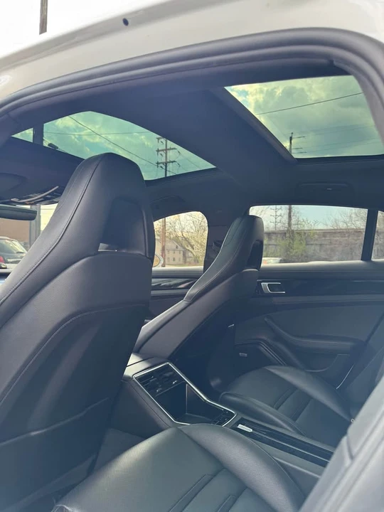 2017 Porsche 971 Panamera - Image 7 of 9