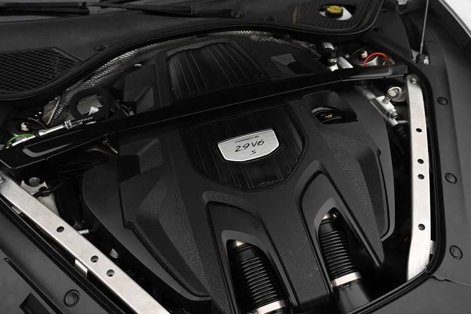 2017 Porsche 971 Panamera - Image 10 of 20