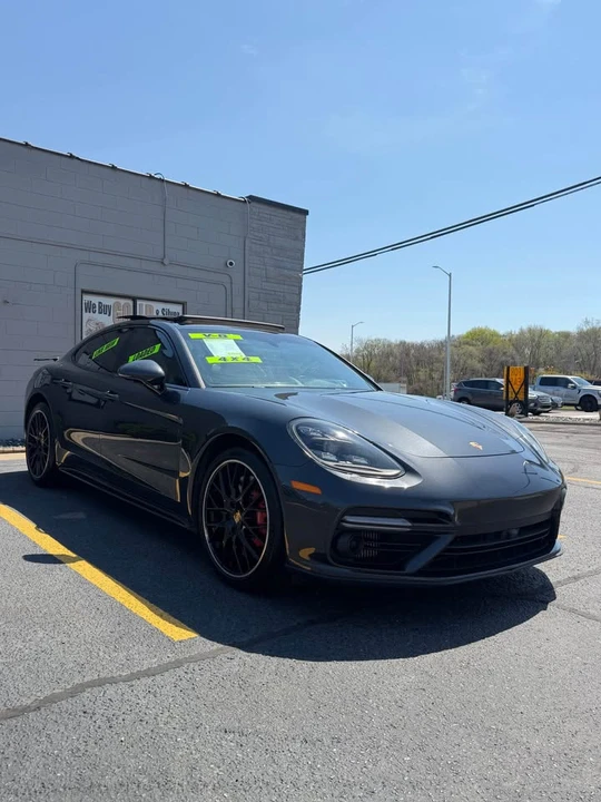 2017 Porsche 971 Panamera - Image 9 of 19