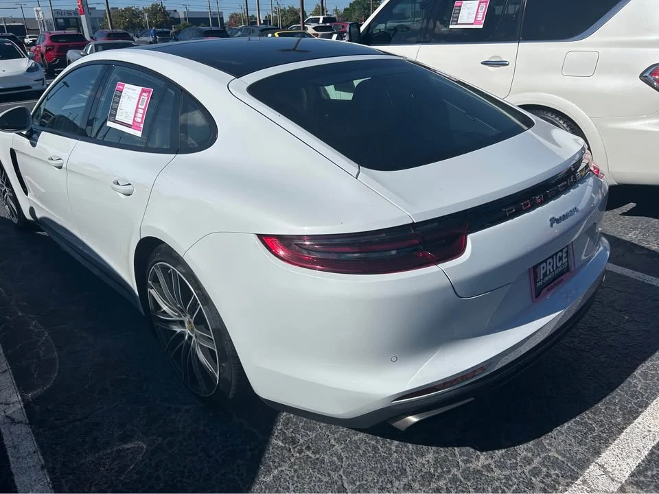 2017 Porsche 971 Panamera - Image 4 of 8