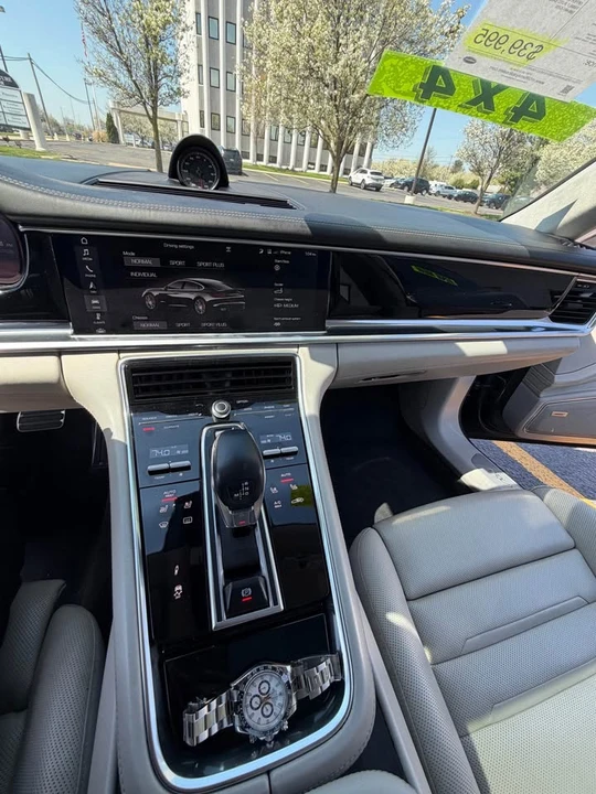 2017 Porsche 971 Panamera - Image 6 of 19