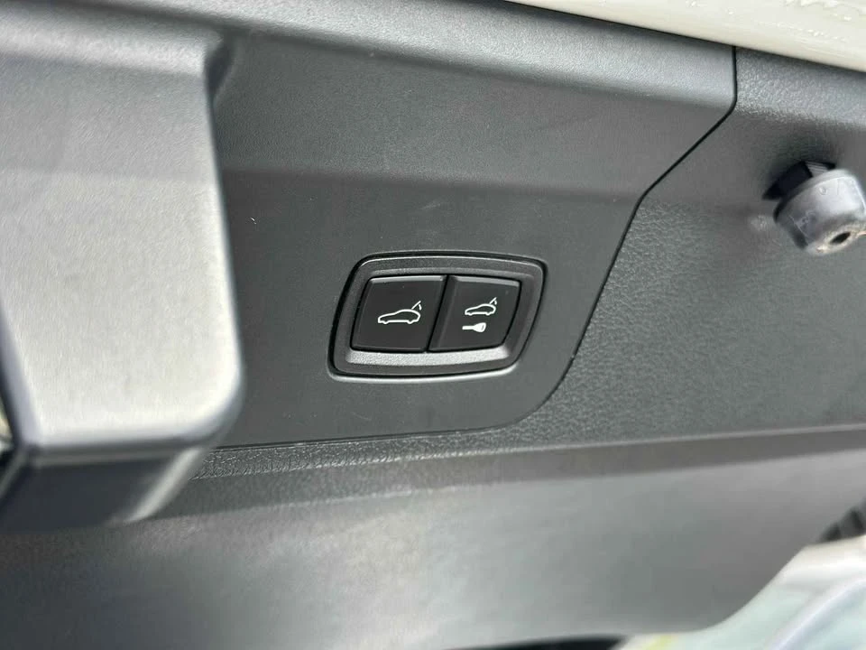 2017 Porsche 971 Panamera - Image 10 of 20