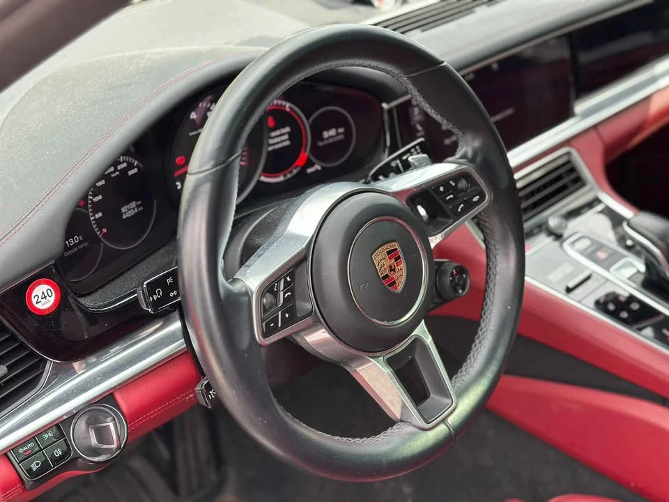 2017 Porsche 971 Panamera - Image 17 of 20