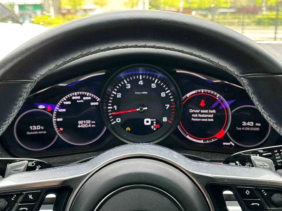 2017 Porsche 971 Panamera - Image 19 of 20