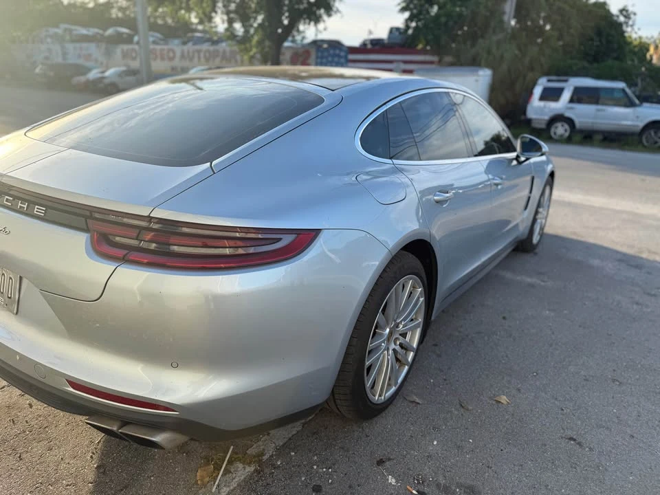 2017 Porsche 971 Panamera - Image 3 of 8