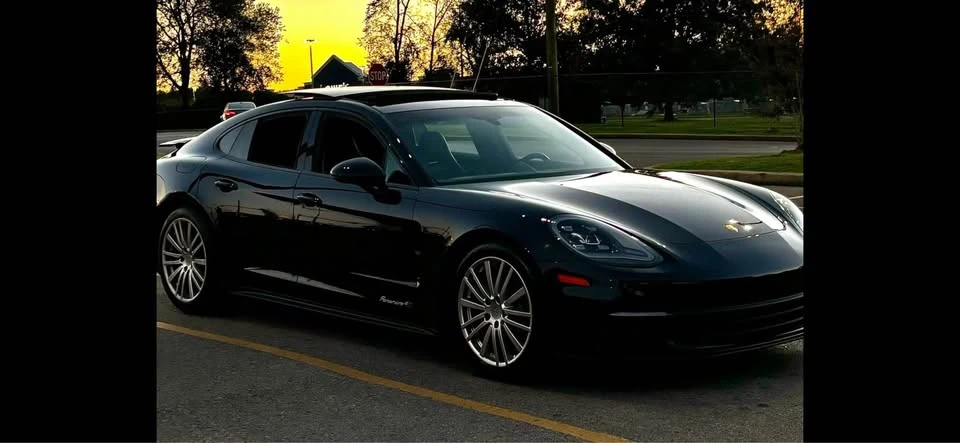 2017 Porsche 971 Panamera - Image 2 of 14